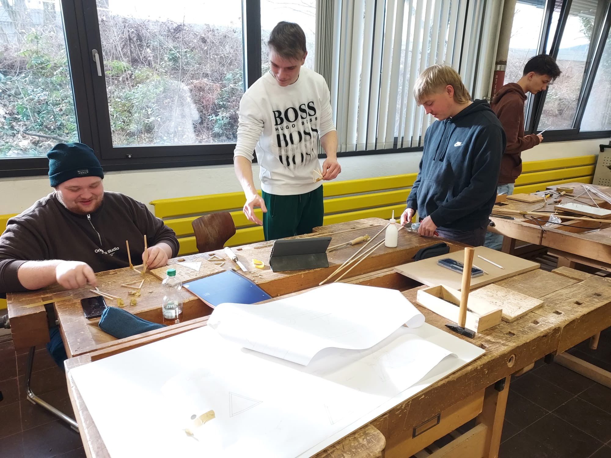 3e33d800-7faa-4bff-bfe9-0570e81fe21e